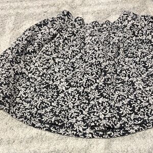Elegant Black and White Patterned Skirt